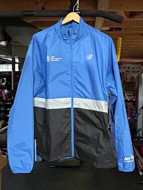 NYC Marathon Running Jacket – New with Tags – Men’s Large